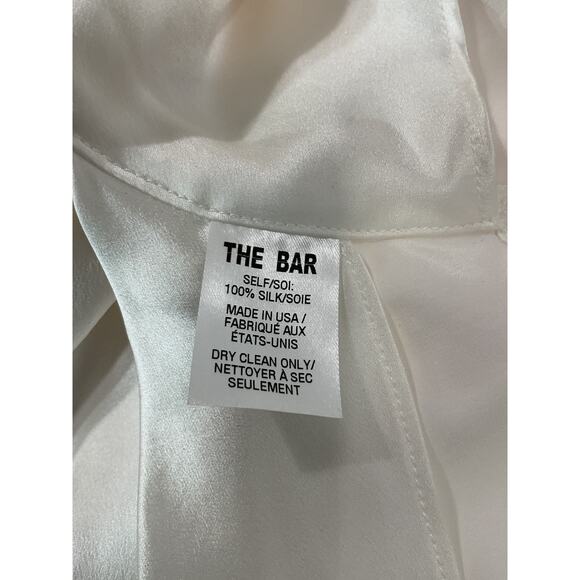 The Bar White Backless Blouse - Picture 5 of 5
